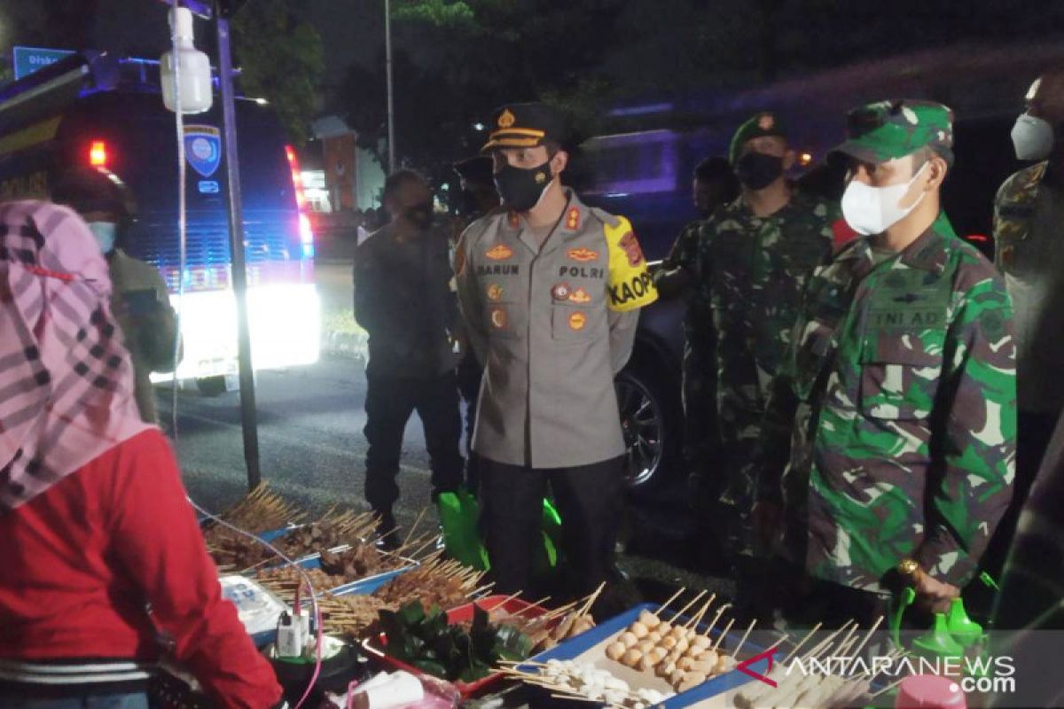 Bupati Bogor dorong penyesuaian sektor usaha kecil pada PPKM Level 4