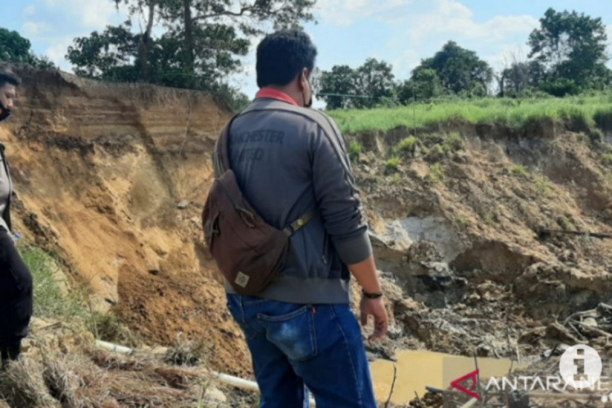 Dua pendulang intan tewas tertimbun di Banjarbaru