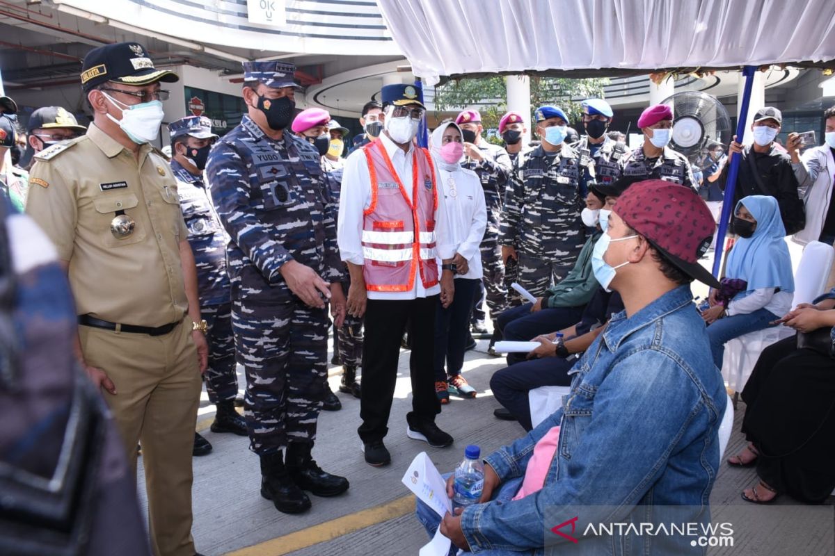 TNI AL akan berikan vaksin COVID-19 buat ABK langsung di atas kapal