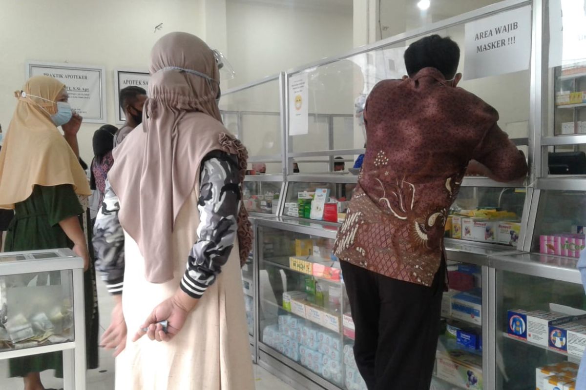 Stok obat-obatan di apotek Halmahera Utara langka