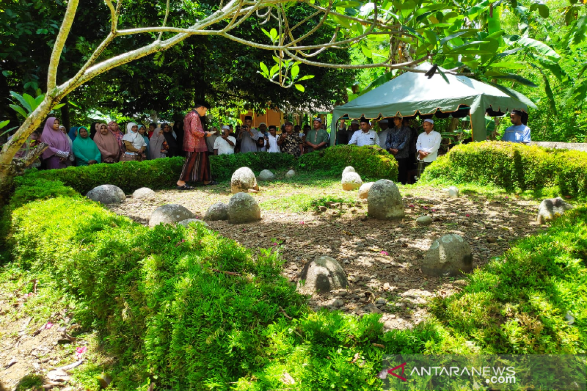 Makam ulama besar Aceh penulis kitab Lapan dipugar