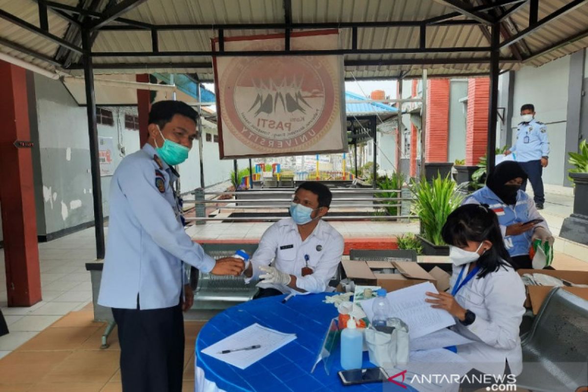 BNN Sulawesi Tenggara periksa urine pegawai Lapas Kendari