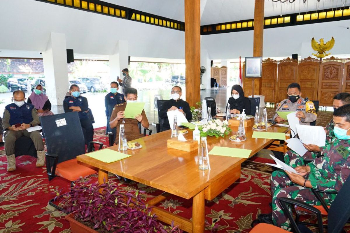 Bupati Banyuwangi ajak warga isoman manfaatkan tempat isolasi  terpusat