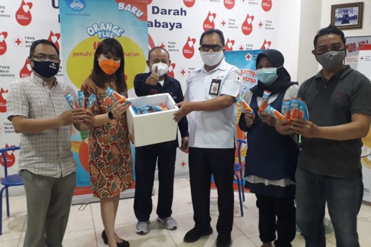 Donor darah di PMI Surabaya, bonus es krim vitamin C