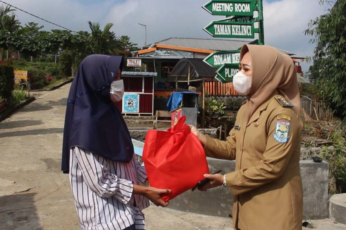 Bupati Purbalingga mengajak pelaku pariwisata optimistis