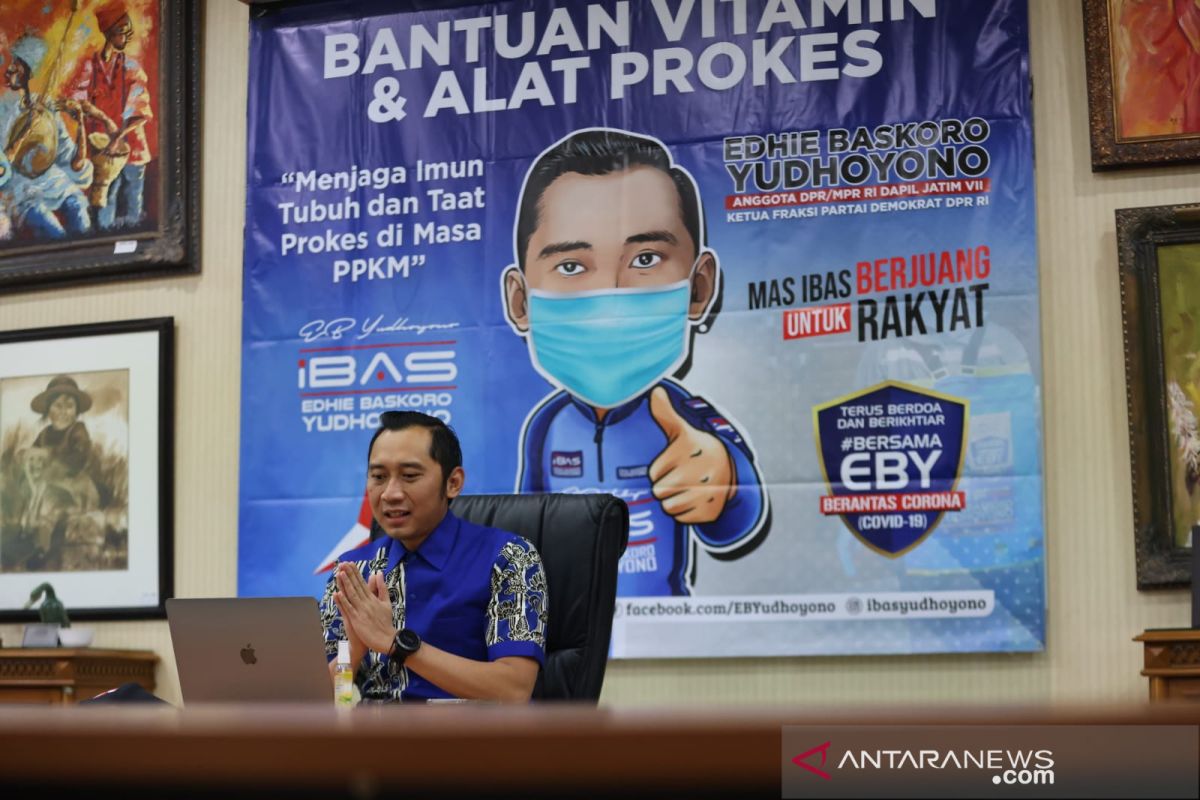 Ibas bagikan ribuan vitamin untuk tingkatkan imun masyarakat