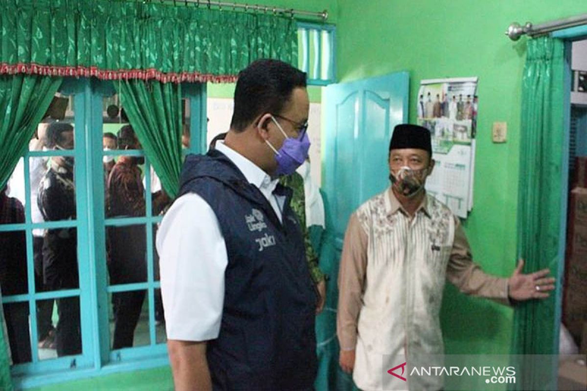 Anies: pasien isolasi mandiri harus dibantu kebutuhan pokok