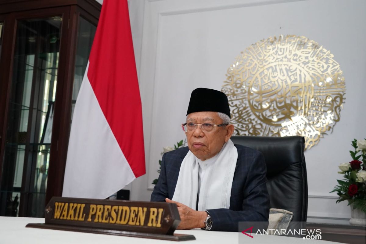 Wapres Ma'ruf Amin sayangkan Indonesia masih impor produk makanan halal