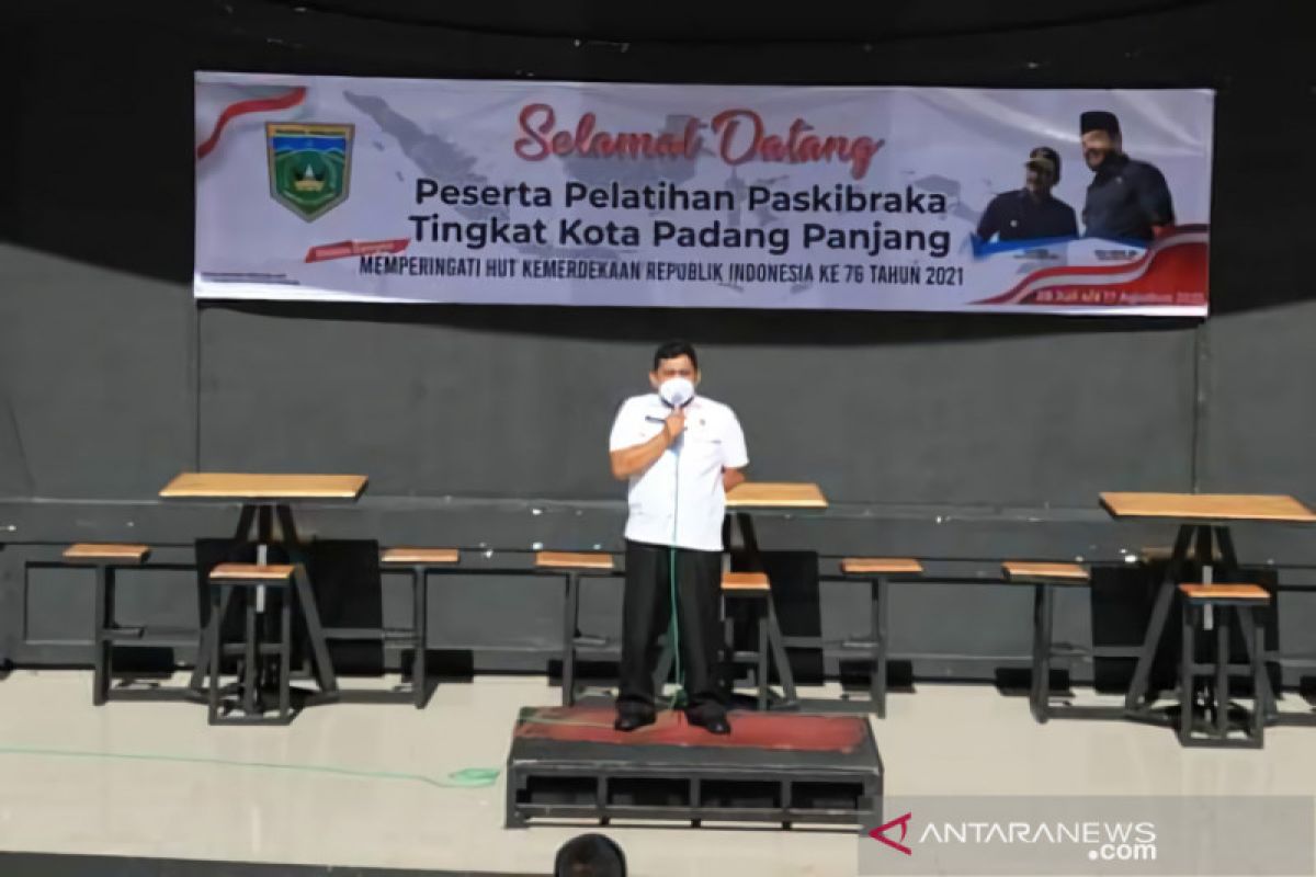 Persiapan HUT RI, Paskibraka Padang Panjang mulai berlatih