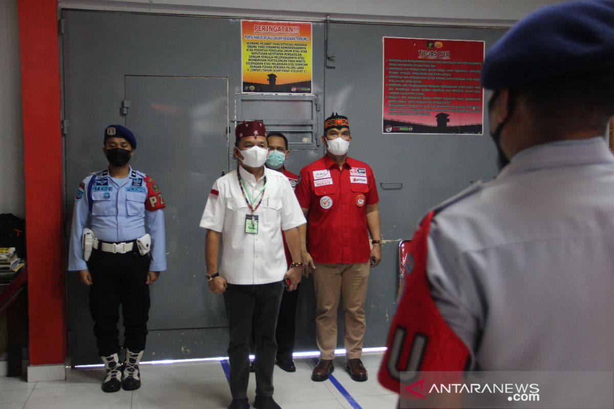 Kanwil Kemenkumham Kalteng pamerkan hasil kerajinan tangan warga binaan