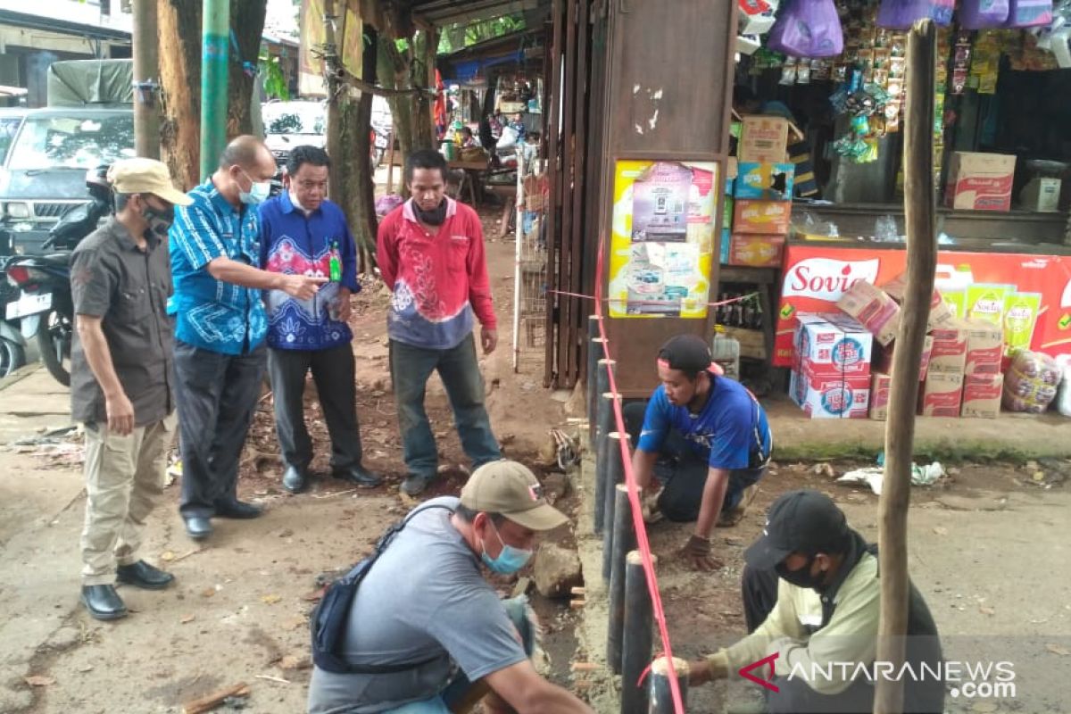 Diskopdag kembali menata Pasar Manuntung Berseri