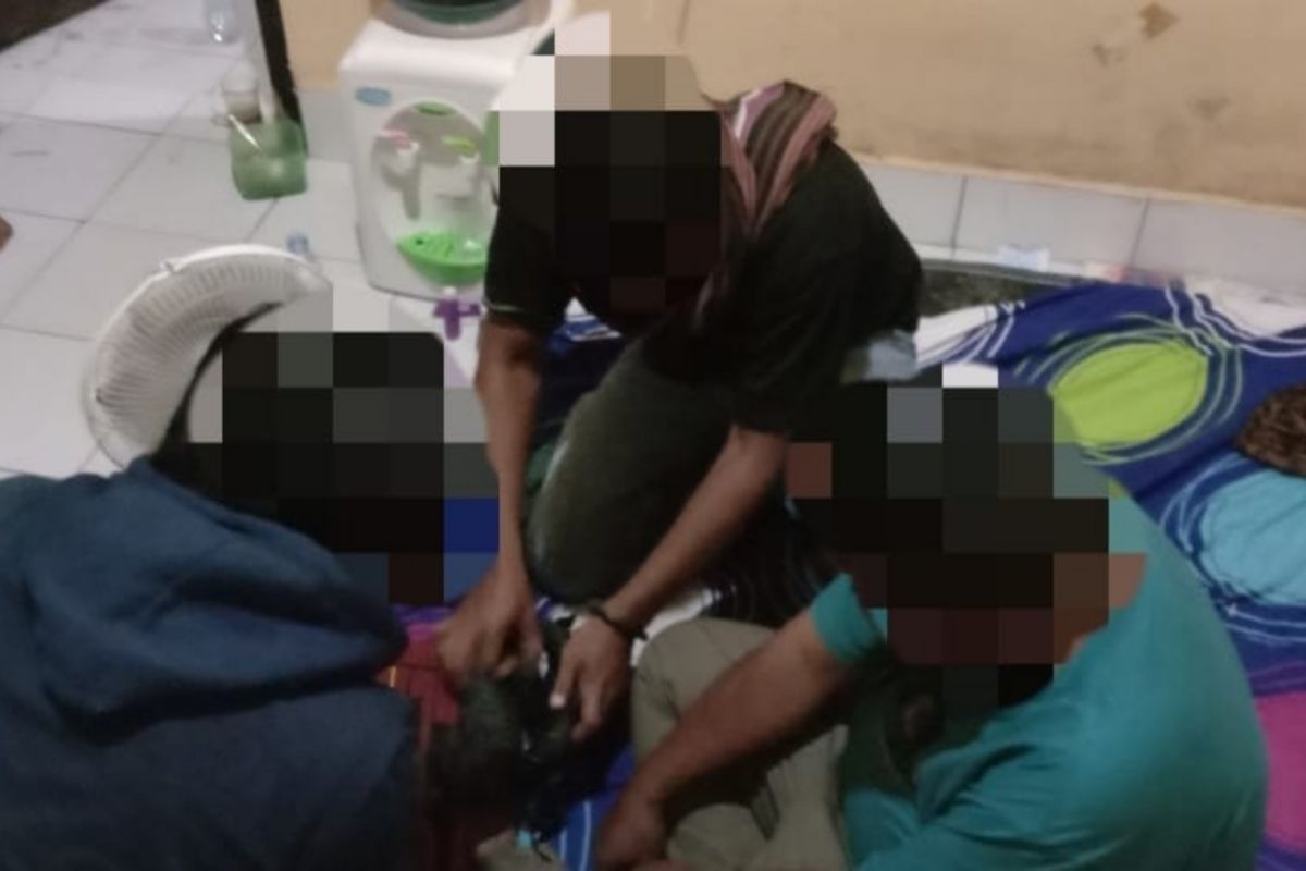 Bukannya bantu atasi COVID-19, dua oknum Satpol PP Loteng simpan sabu