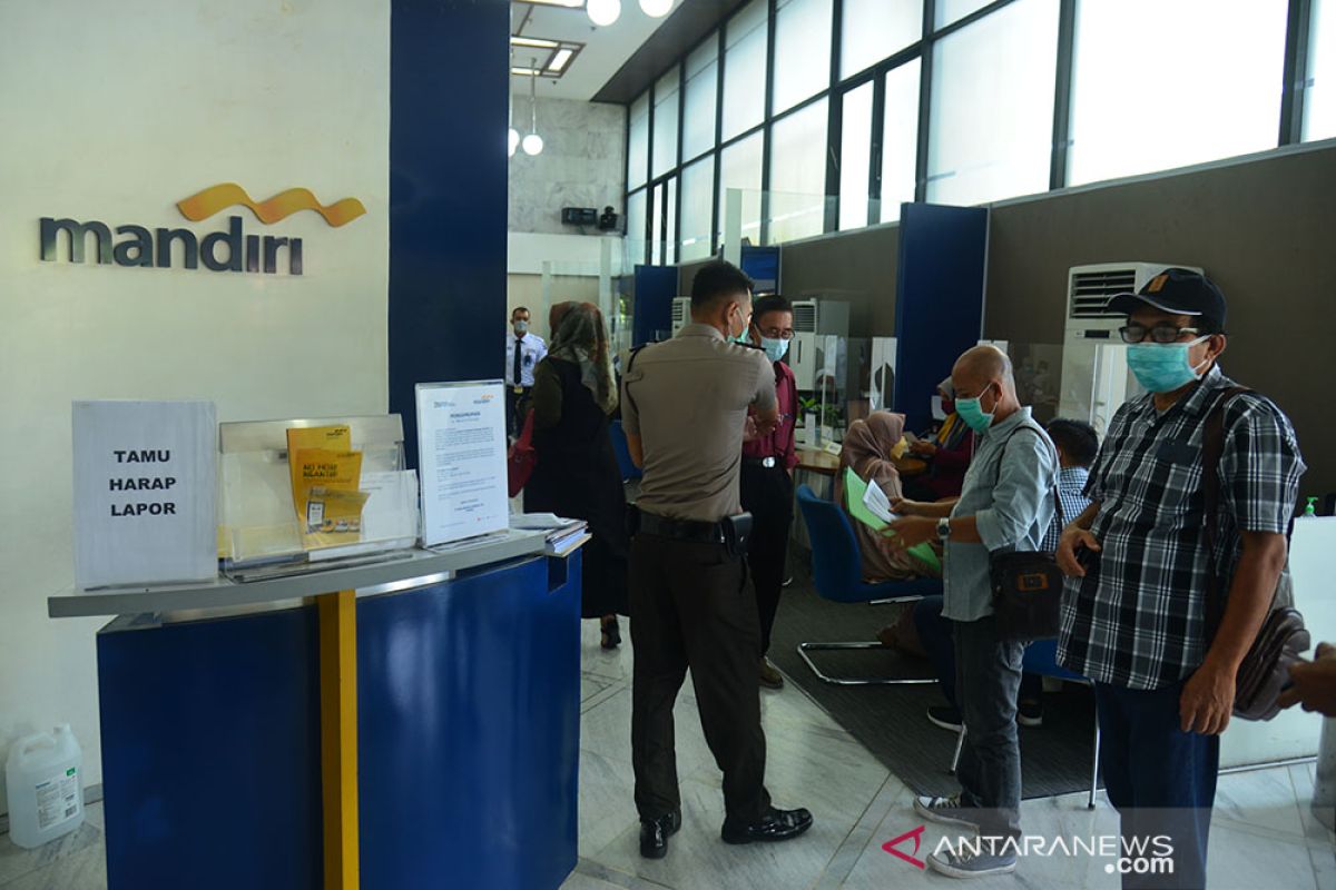 Tiga Kantor Cabang Bank Mandiri Berhenti Beroperasi Di Aceh - ANTARA ...