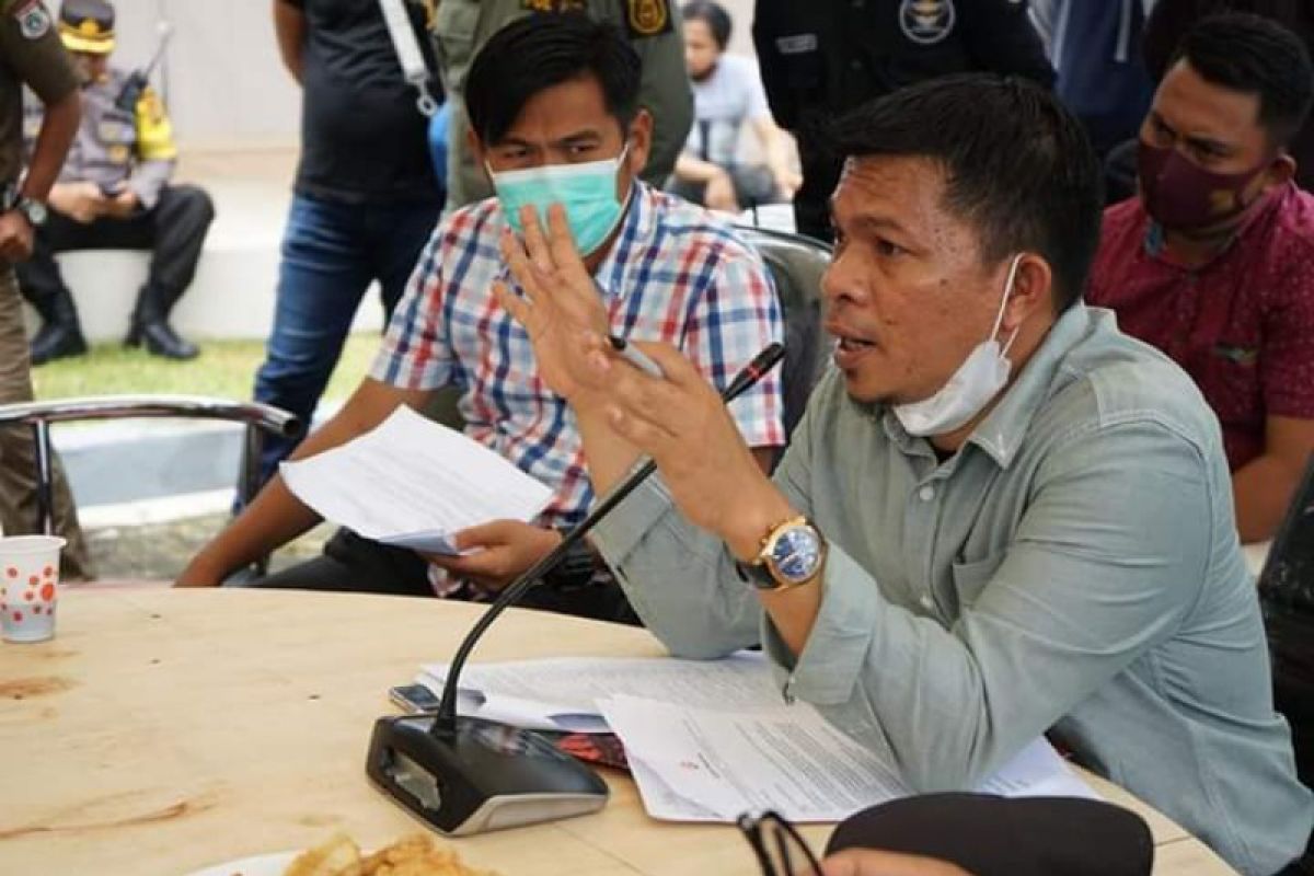 DPRD siapkan hak interpelasi ke Gubernur Sulbar