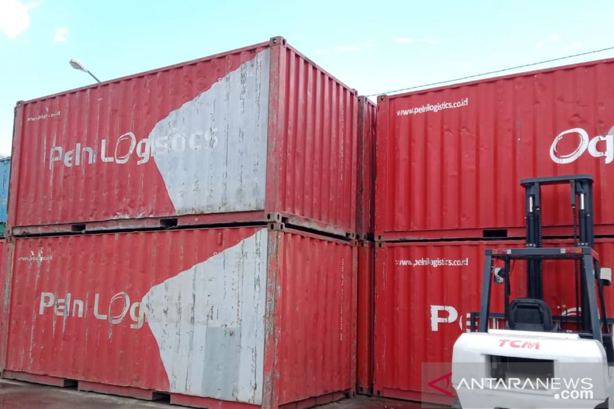 Pelni Baubau catat jumlah angkutan muatan kontainer capai 161 teus