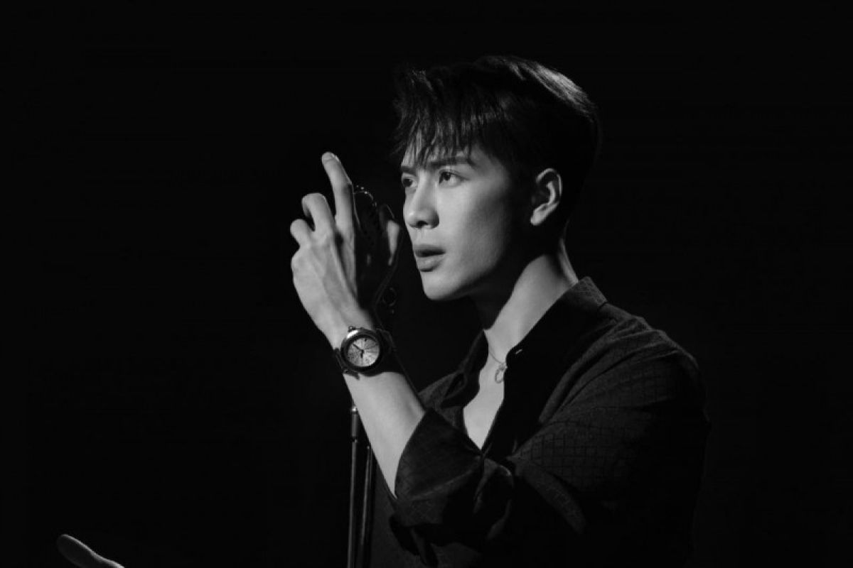 Jackson Wang kolaborasi bareng Internet Money di "Drive You Home"