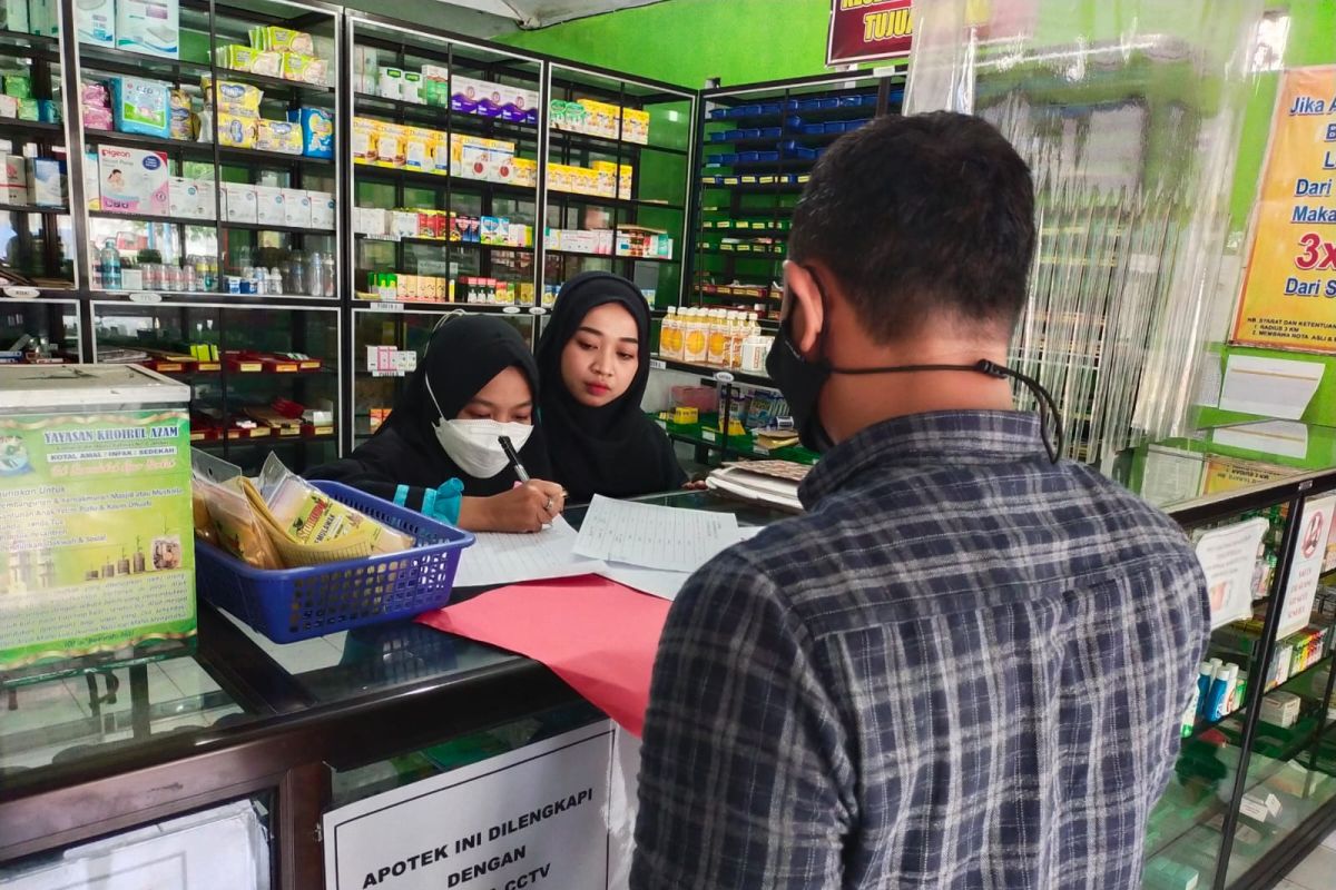 Polres Jember sidak apotek untuk pastikan harga obat stabil