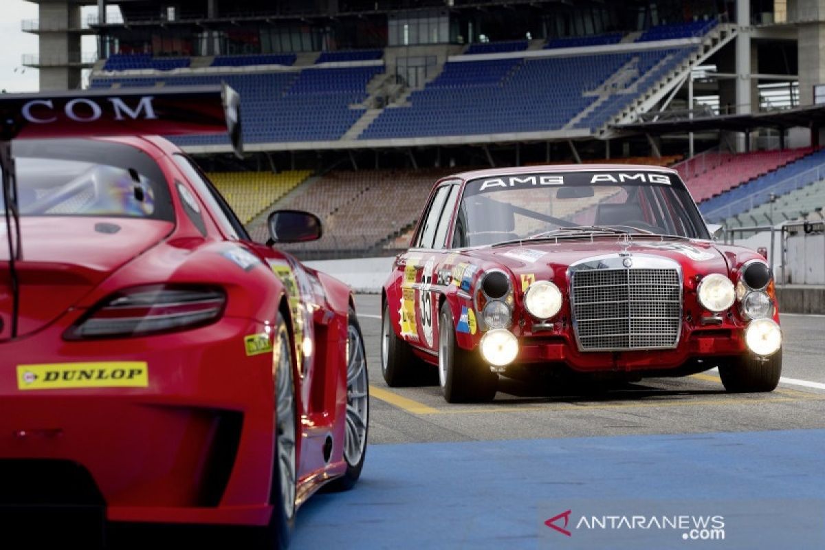 Mengenal mobil balap AMG 300 SEL 6.8 yang berjaya di Spa-Francorchamps