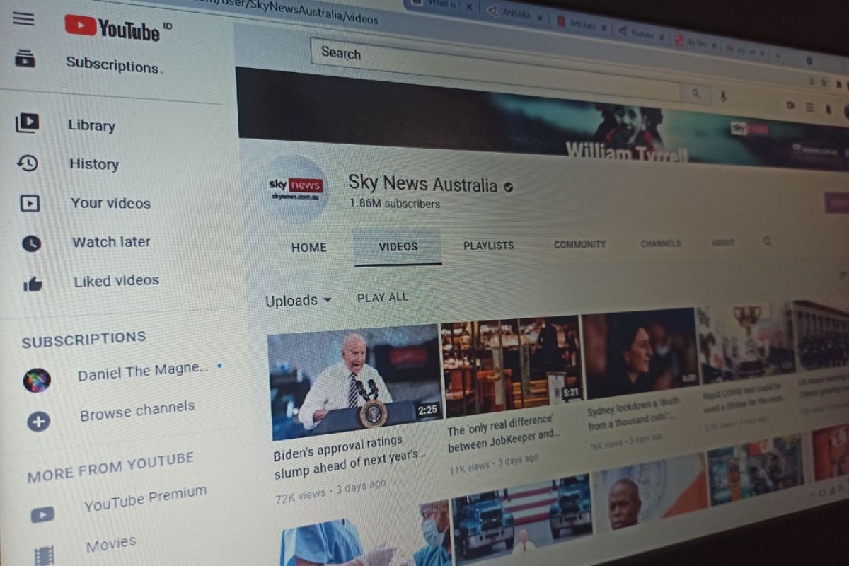 YouTube tangguhkan akun Sky News Australia