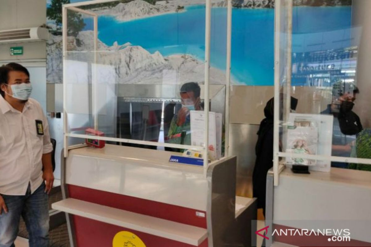 Bandara Depati Amir wajibkan penumpang maskapai unduh Aplikasi PeduliLindungi
