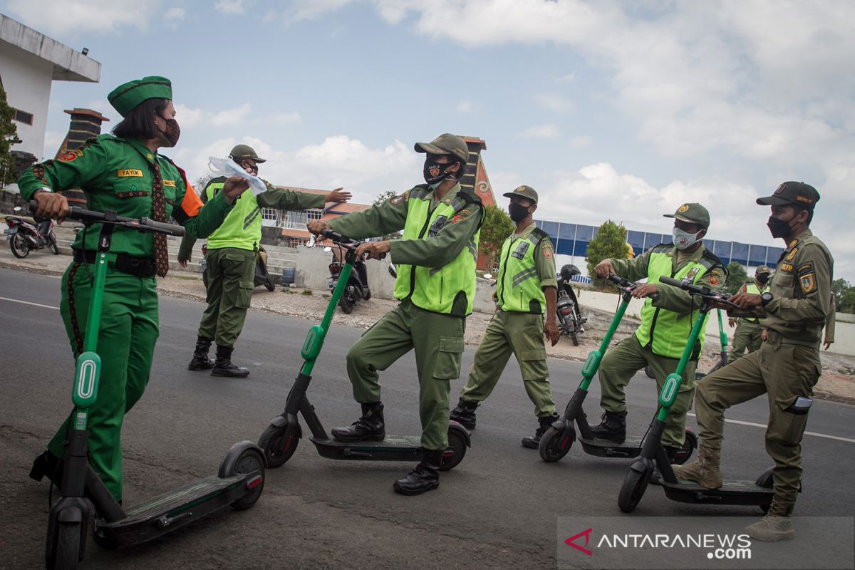 Dishub Yogyakarta memastikan larangan skuter listrik di jalan raya
