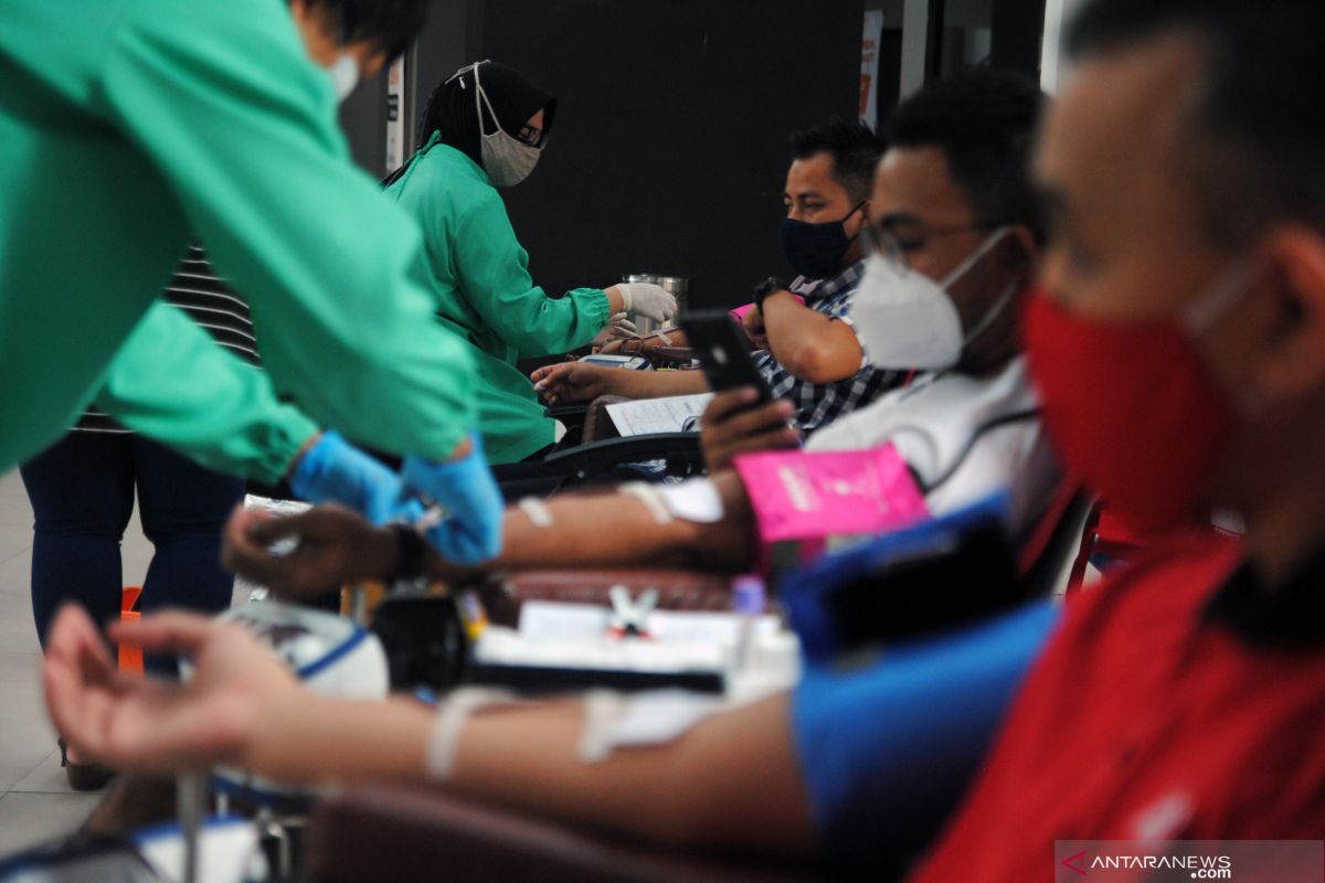 Stok terus menurun, DPRD Kalteng ajak masyarakat tak takut donor darah