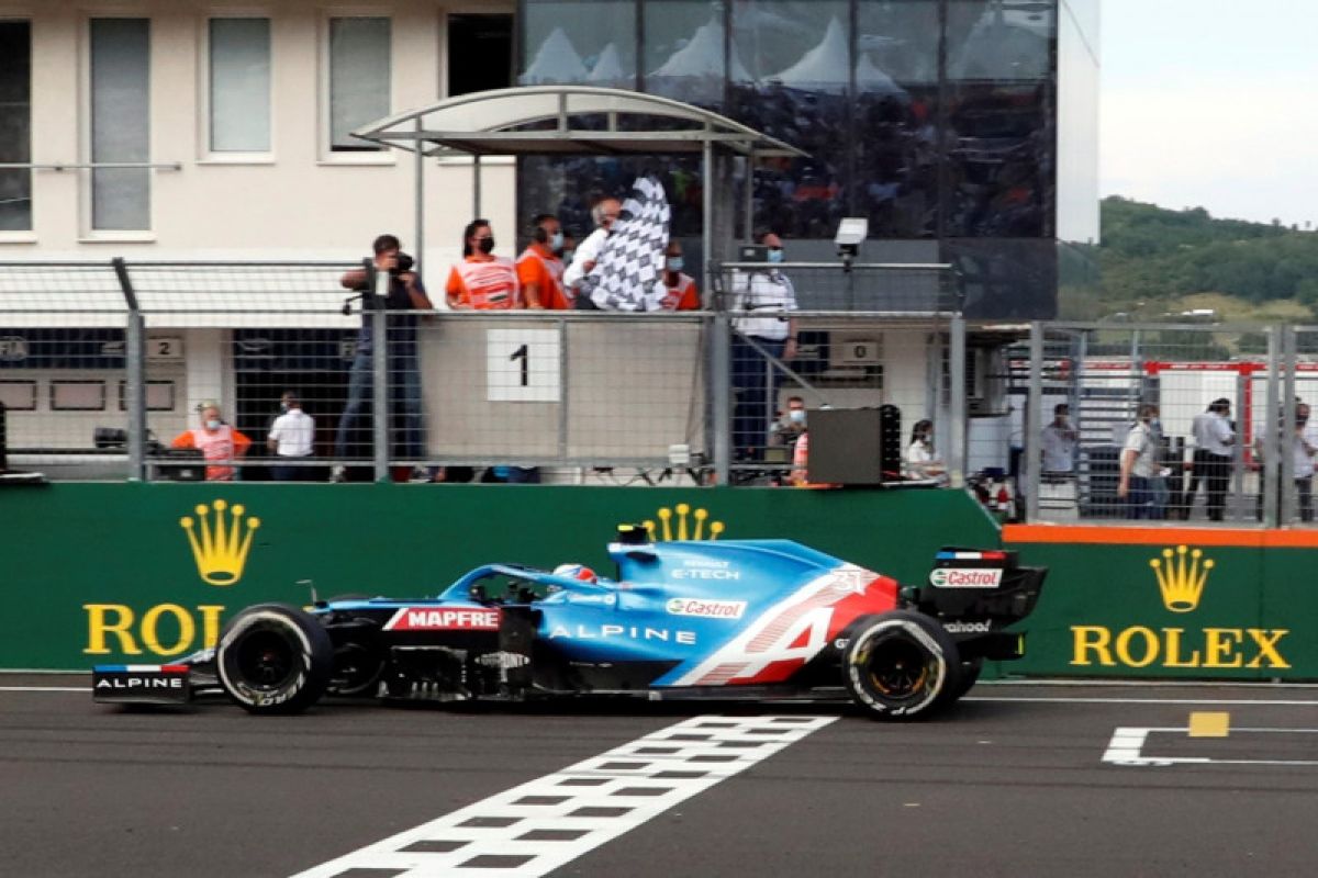 Juarai GP Hungaria, Esteban Ocon klaim kemenangan perdana di F1