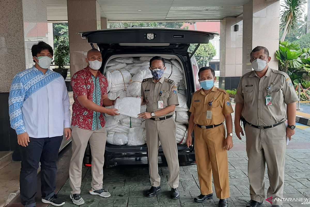 Pemkot Jaksel sebar bantuan APD dari komunitas wirausaha