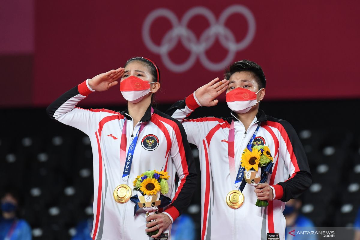 Lagu Indonesia Raya menggema di podium juara Olimpiade Tokyo