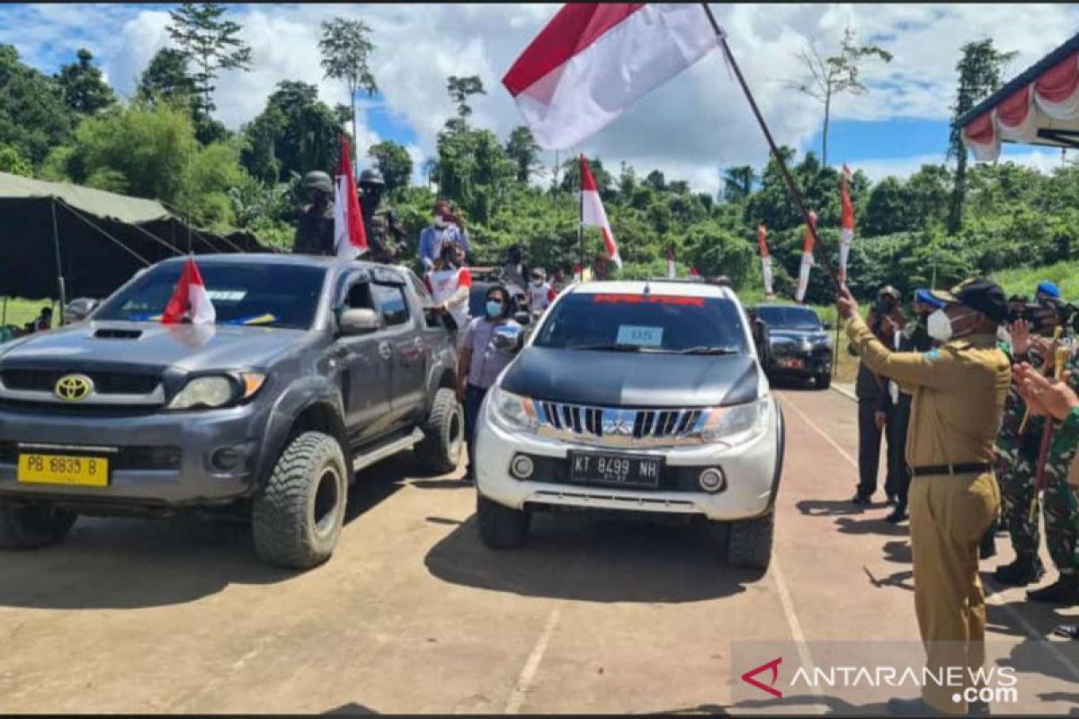 Ratusan pengungsi Moskona Barat Bintuni kembali usai teror KKB