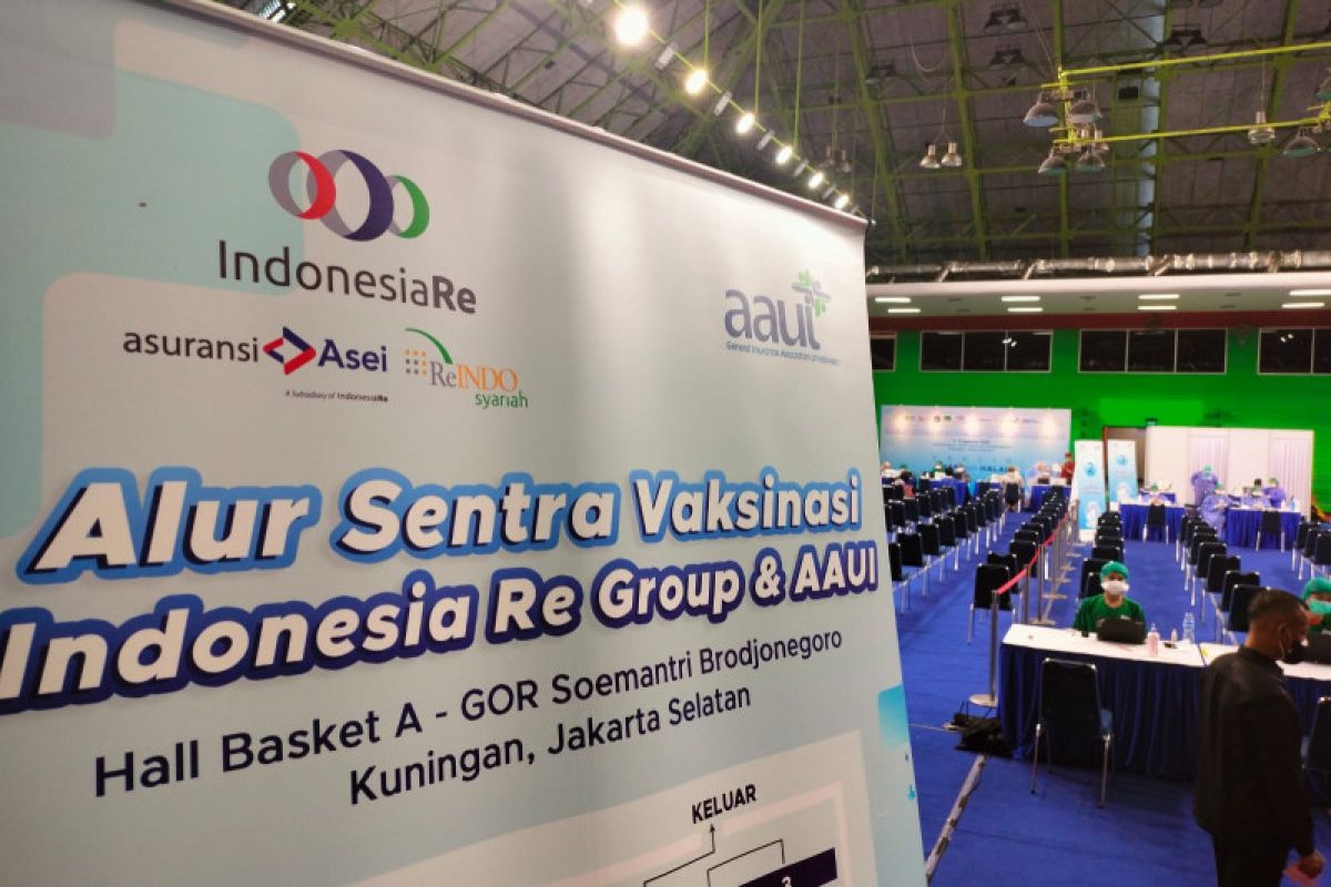 Indonesia Re Group bersama AAUI gelar Sentra Vaksinasi gratis untuk umum