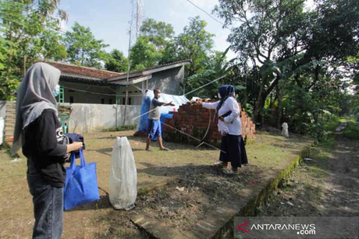 Kasus harian COVID-19 di Cirebon tambah 13, terendah selama PPKM