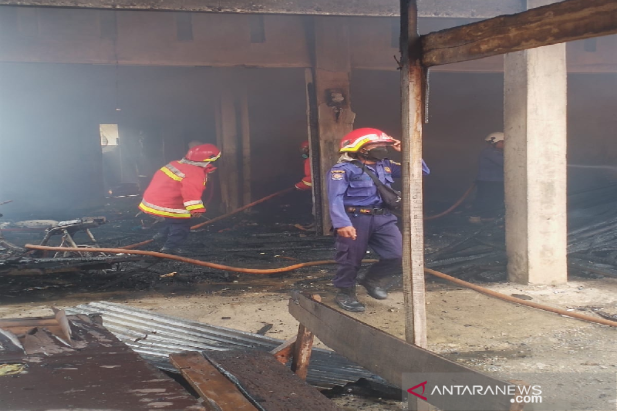 Dua ruko di Lamreung Aceh Besar terbakar, 10 orang mengungsi