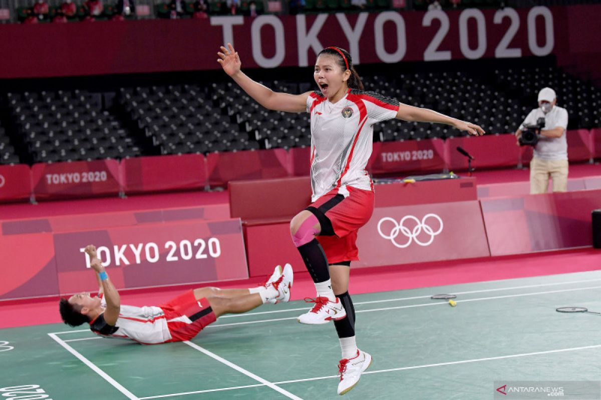 Olimpiade Tokyo: Presiden Jokowi sebut emas Greysia/Apriyani kado ulang tahun kemerdekaan