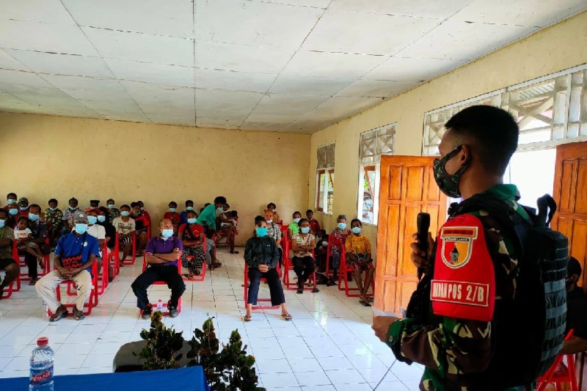 Satgas TNI Yonif 512 edukasi pencegahan COVID-19 warga di perbatasan