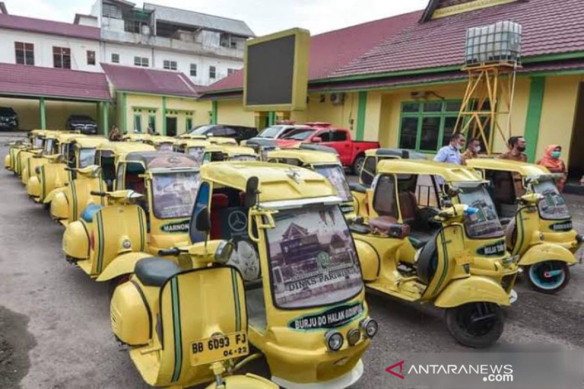 Becak kuning wisata Padangsidimpuan dapat tingkatkan PAD