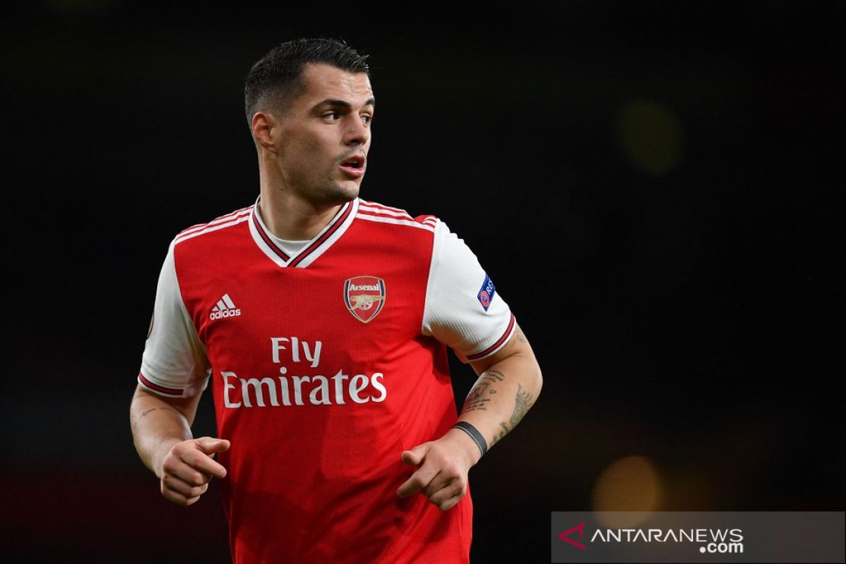 Granit Xhaka bertahan di Arsenal