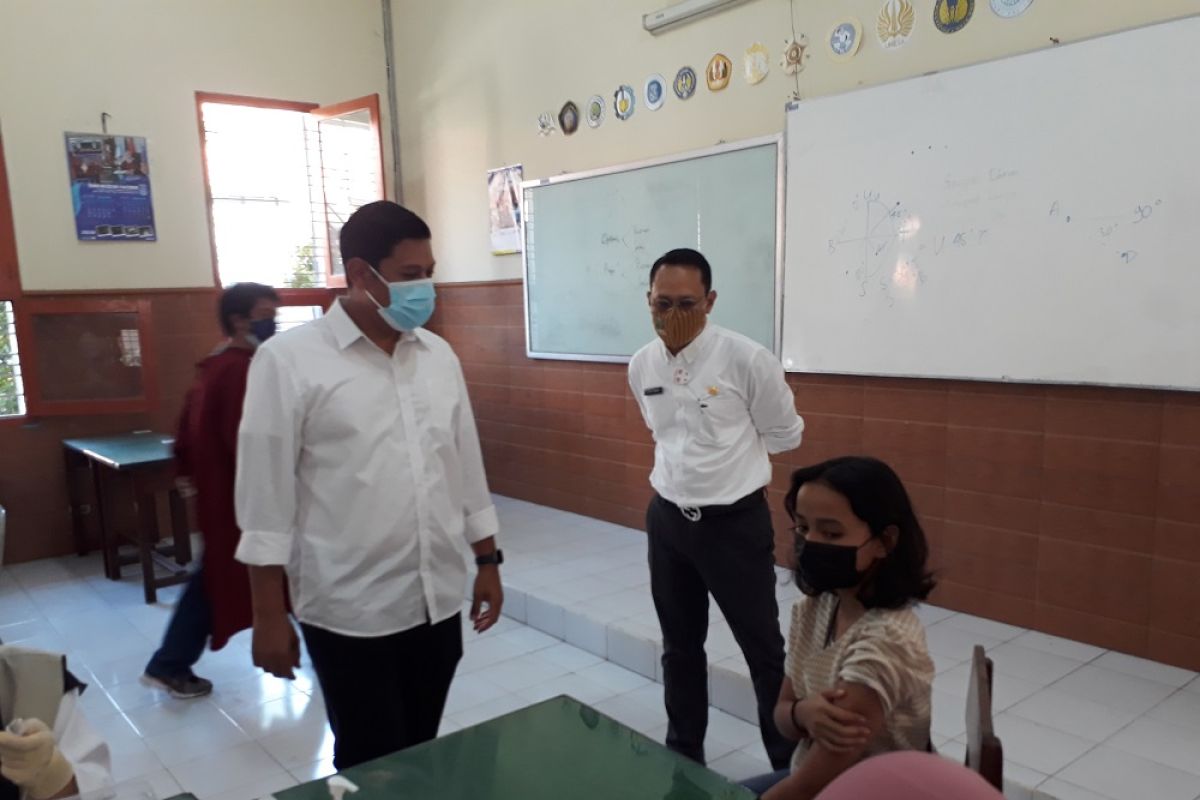 1.000-an pelajar SMAN I Kediri ikut vaksinasi COVID-19