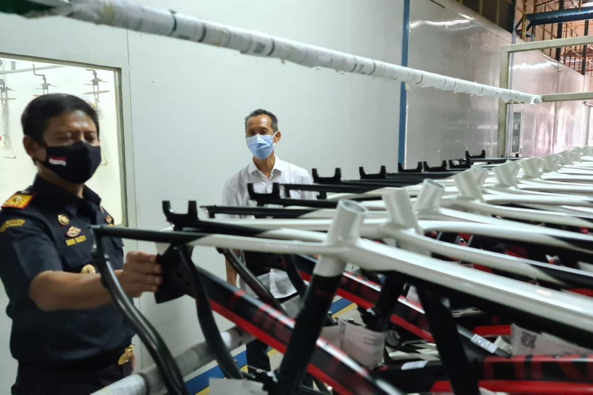 Bea Cukai Gresik dorong produsen sepeda Thriil kuasai pasar global