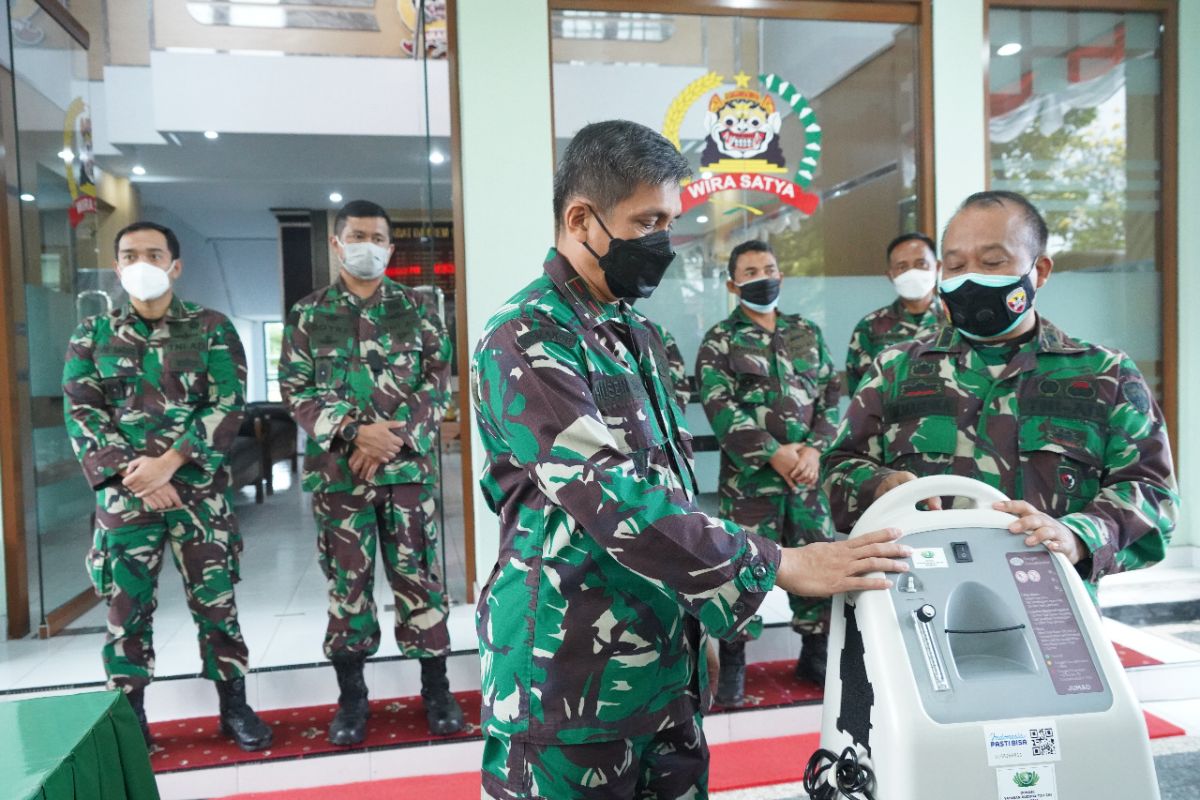 Korem 163/Wira Satya serahkan oksigen konsentrator untuk Bali-Nusra