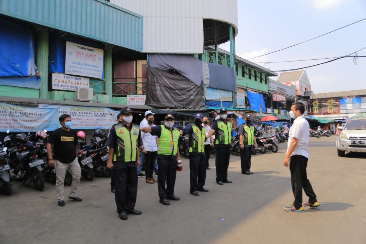 Pengawasan prokes di 10 pasar tradisional di Kota Tangerang ditingkatkan selama PPKM