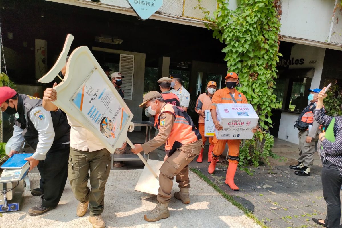 Tak berizin usaha, Pemkot Jakpus kosongkan kafe di Kawasan Menteng