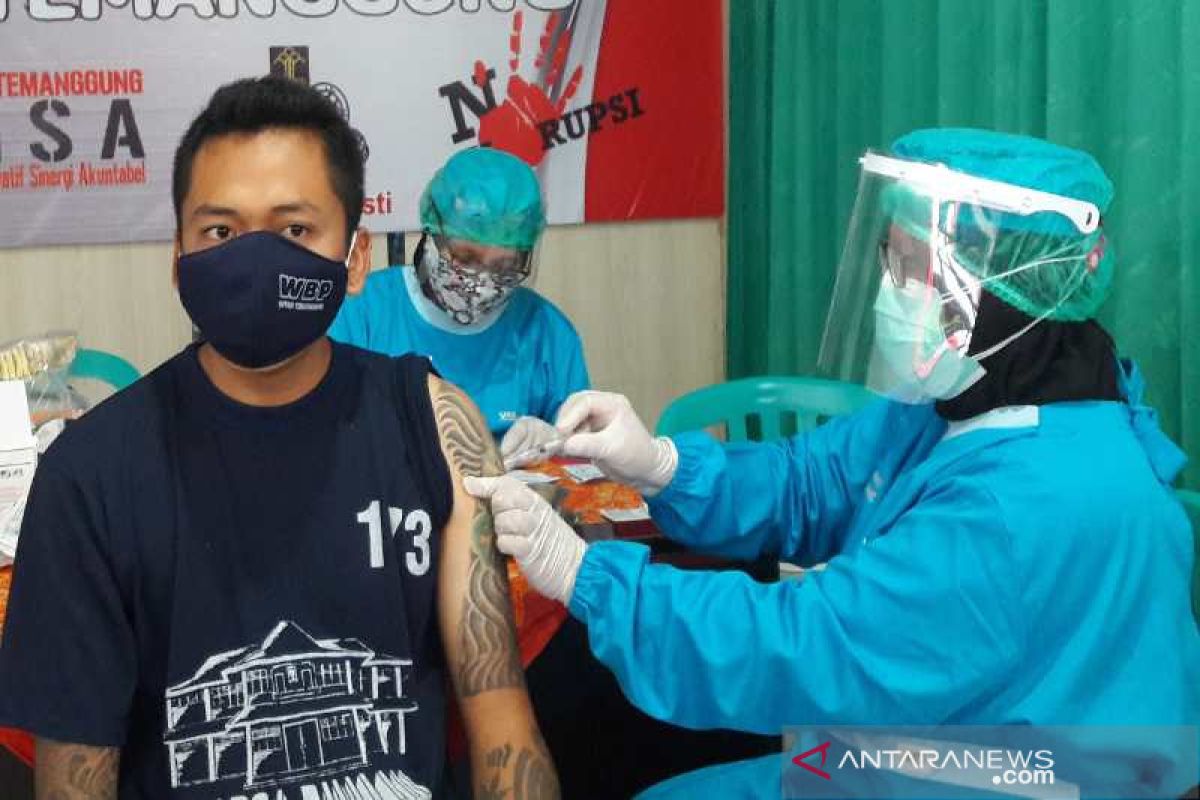 Temanggung prison's 136 inmates vaccinated against COVID-19