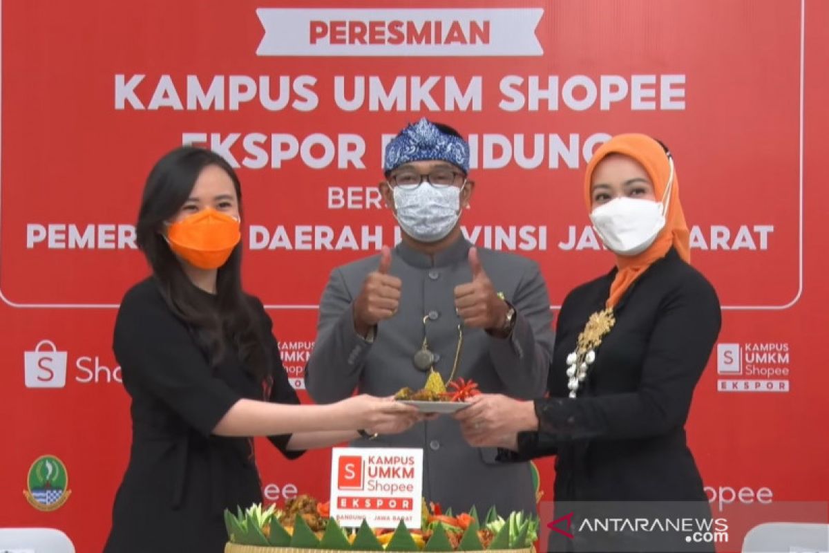 Ridwan Kamil resmikan Kampus UMKM Shopee dorong ekspor produk lokal