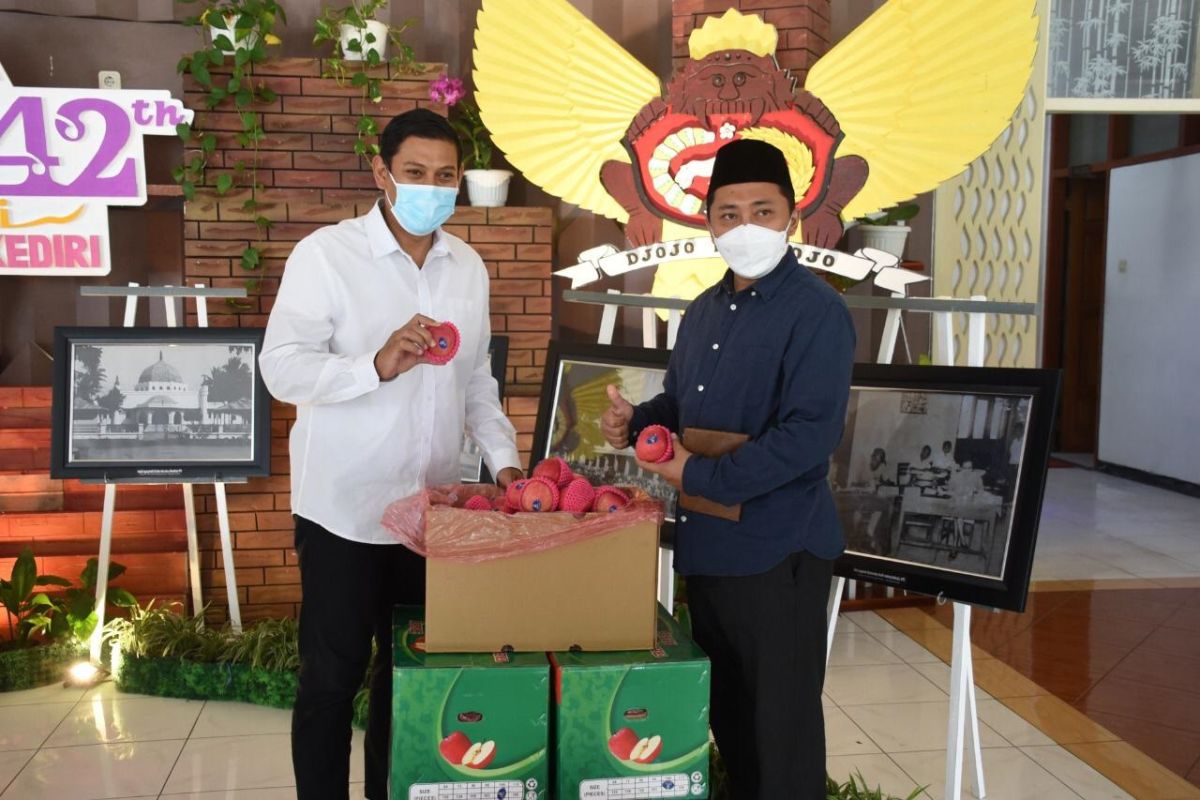 Pemkot Kediri dapat bantuan perlengkapan kesehatan untuk penanganan COVID-19