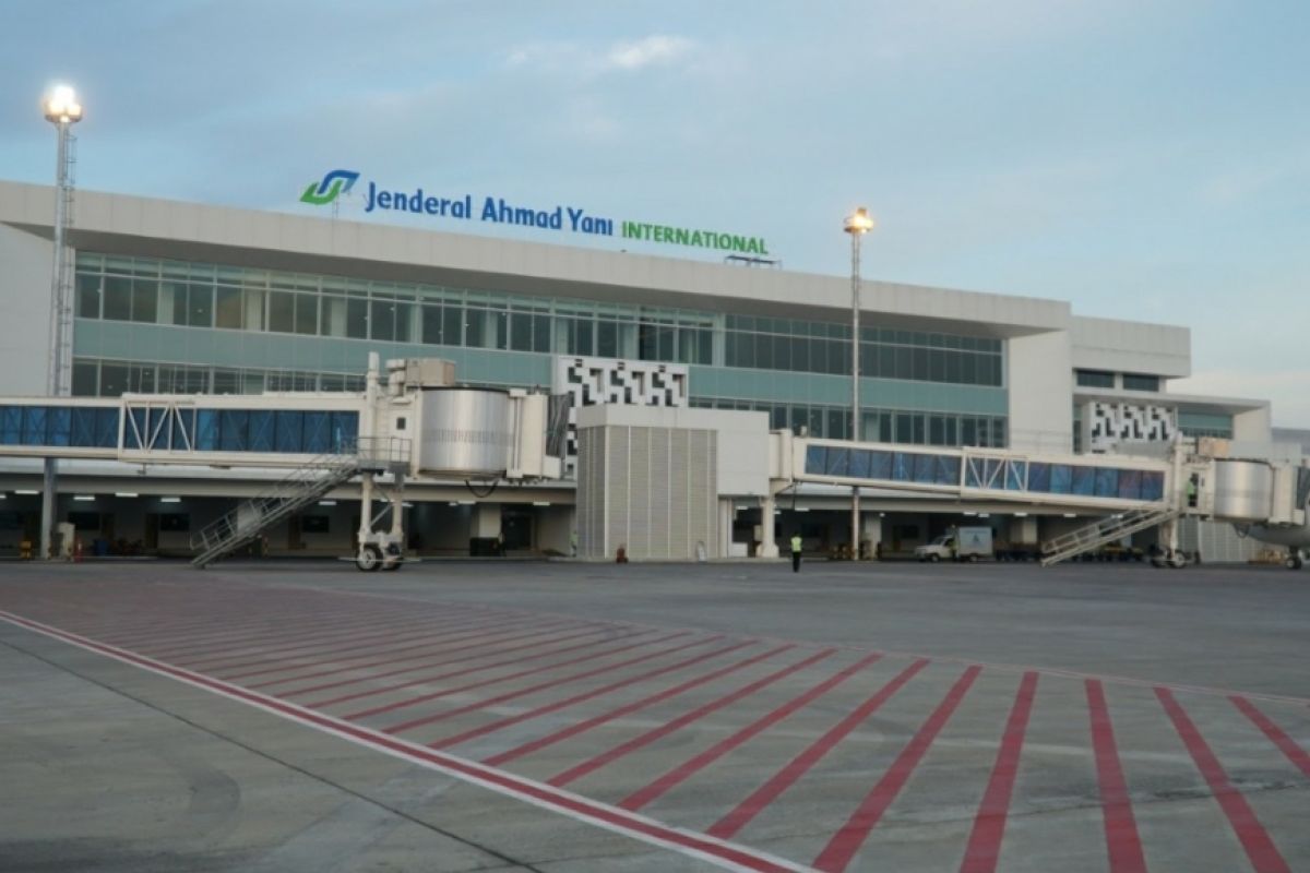 Citilink mendarat darurat di Bandara Ahmad Yani Semarang akibat kerusakan mesin