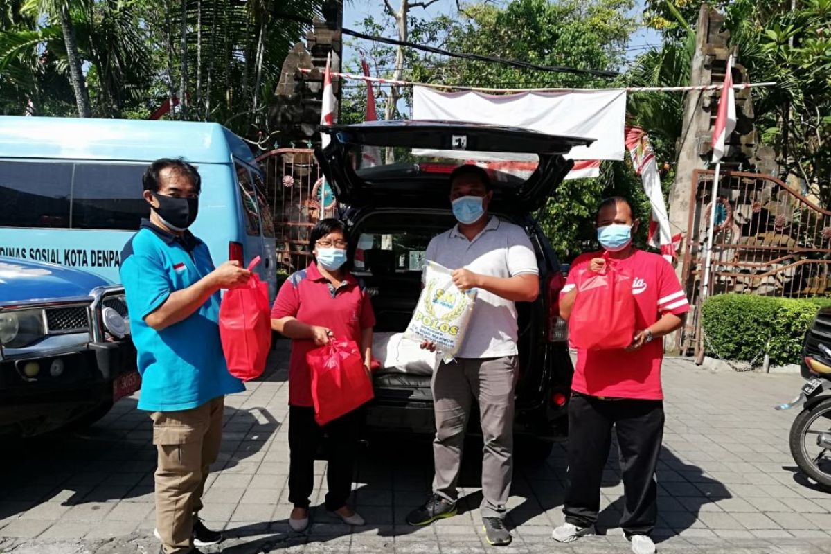 Dinsos Denpasar salurkan 3.461 paket sembako untuk warga isoman