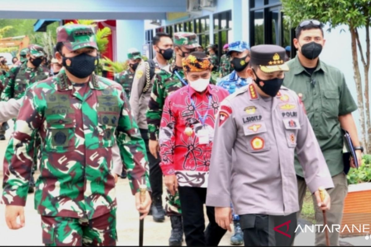 Kepala Polri beri bantuan 50 tabung oksigen kepada Pemkot Tarakan