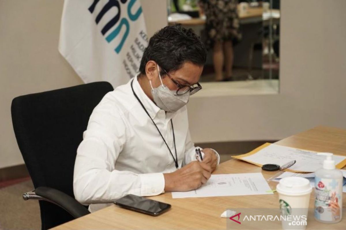 Wamen BUMN teken akta pendirian PT Perikanan Indonesia (Persero)