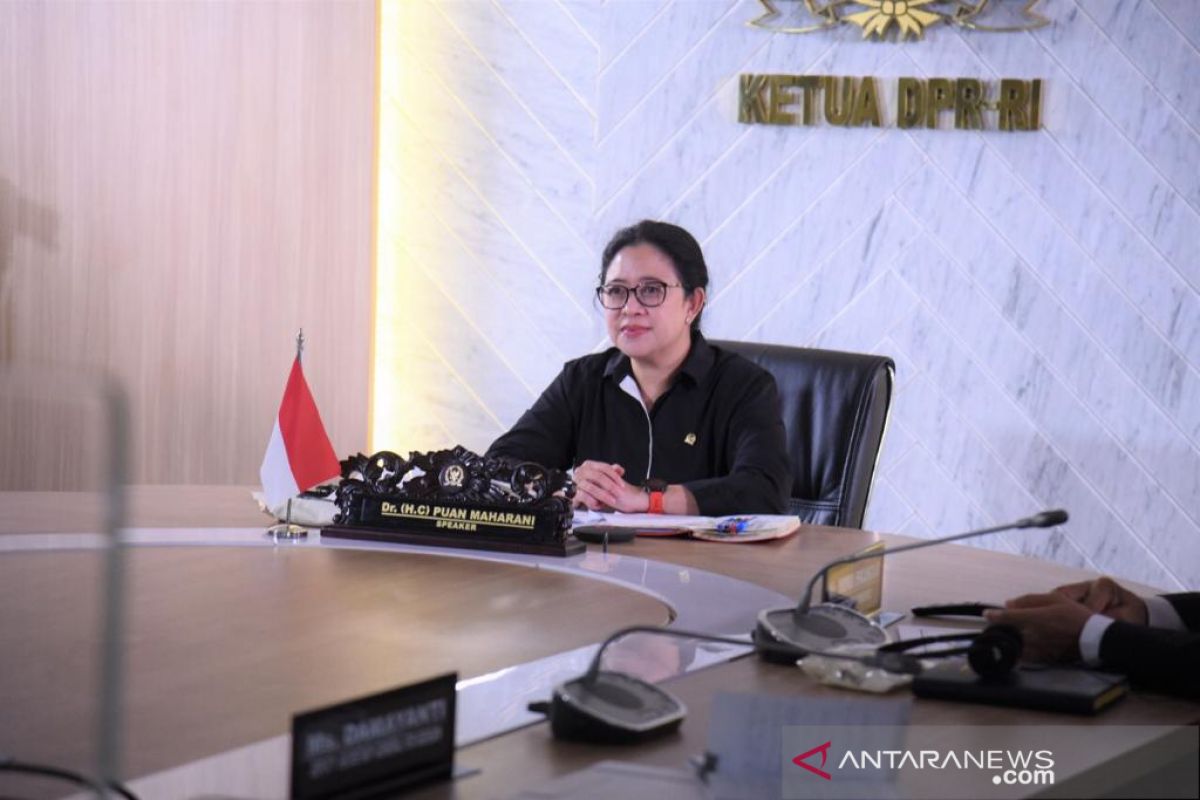 Puan sebut efektivitas penanganan COVID-19 kunci pertumbuhan ekonomi